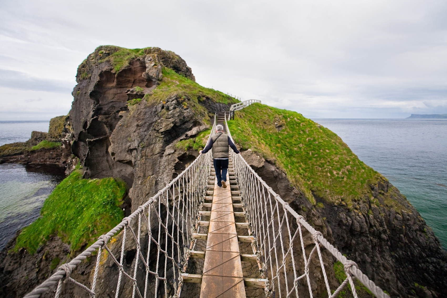 carrick-a-rede-rope-bridge