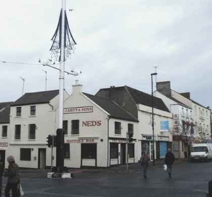 Maypole Holywood